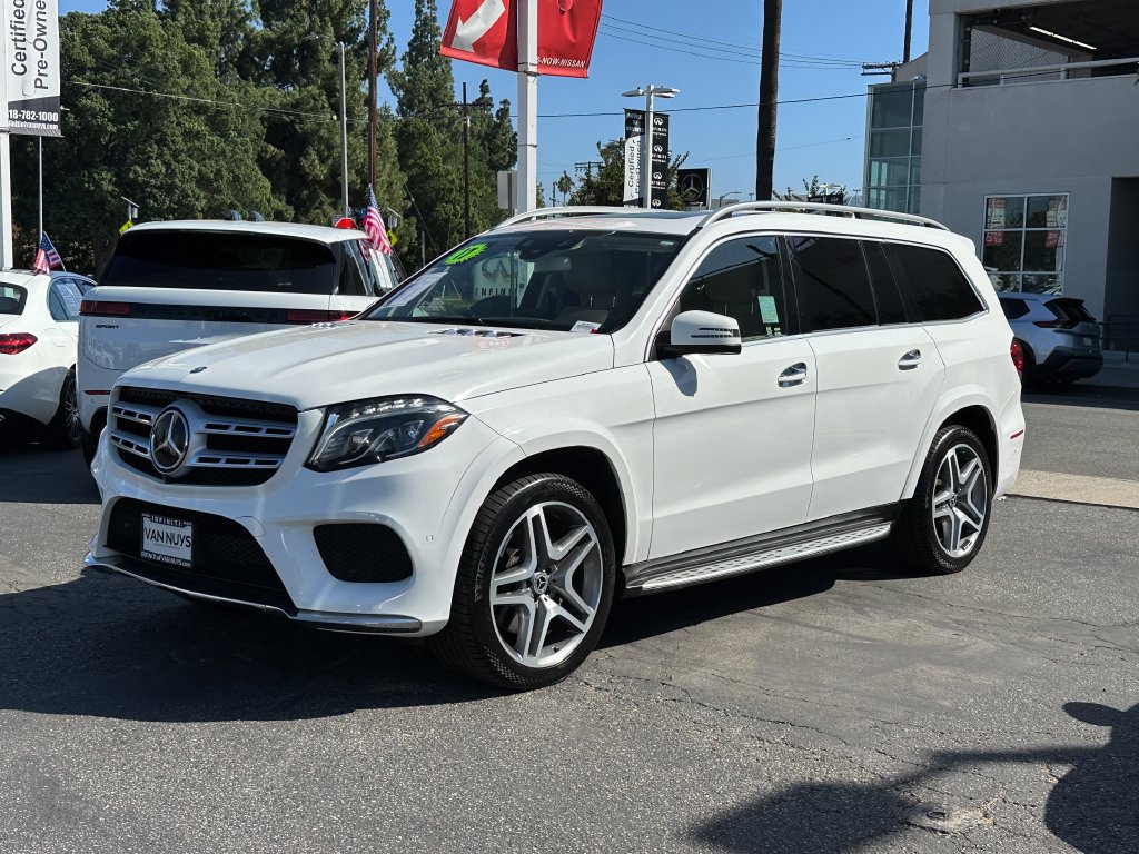 Used 2017 Mercedes-Benz GLS 550 4MATIC image 2