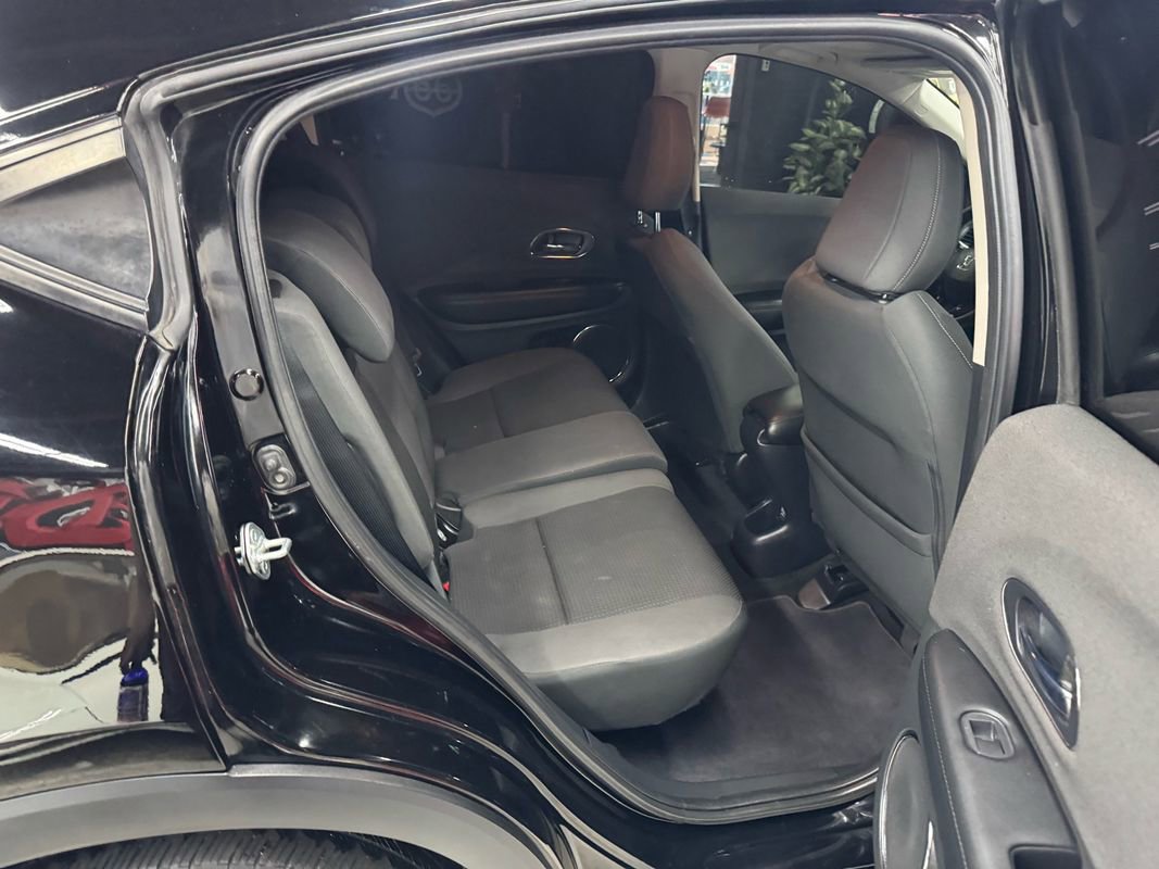 Used 2022 Honda HR-V EX image 16