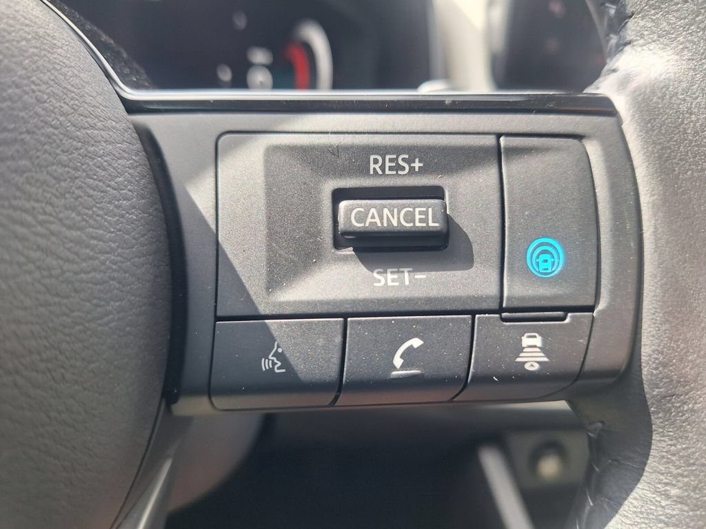 Used 2024 Nissan Rogue SL w/ SL Premium Package AWD/4WD image 14