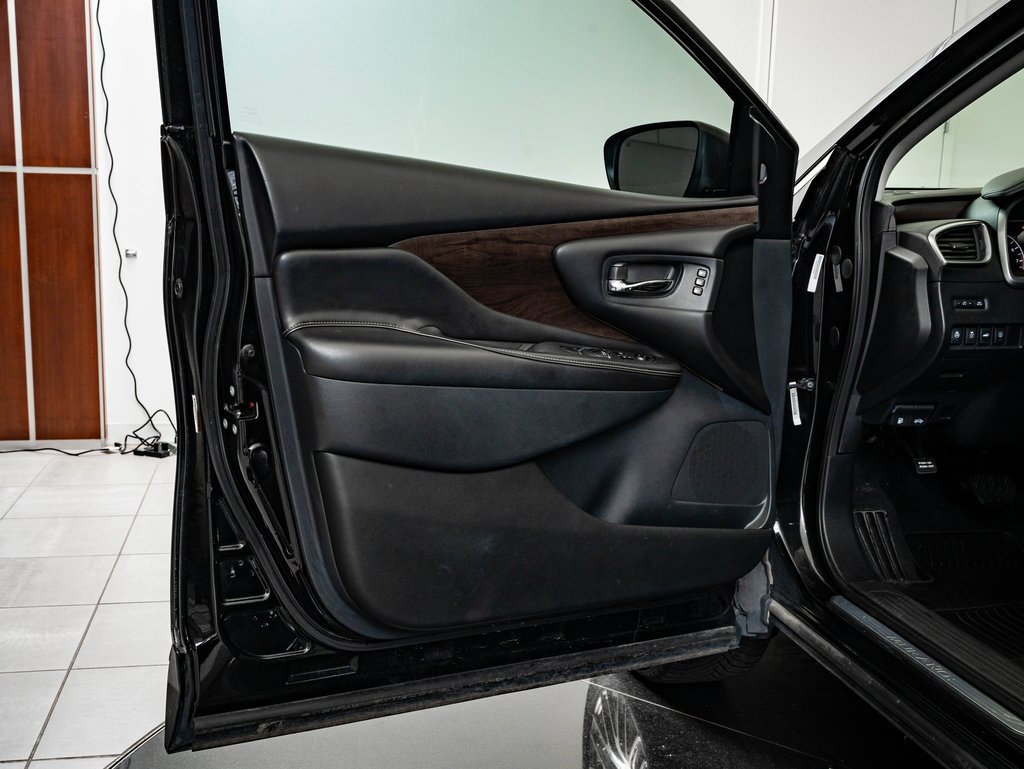 Used 2019 Nissan Murano Platinum image 27