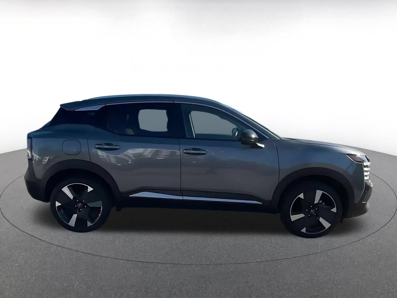 Used 2026 Nissan Kicks SR AWD/4WD image 15