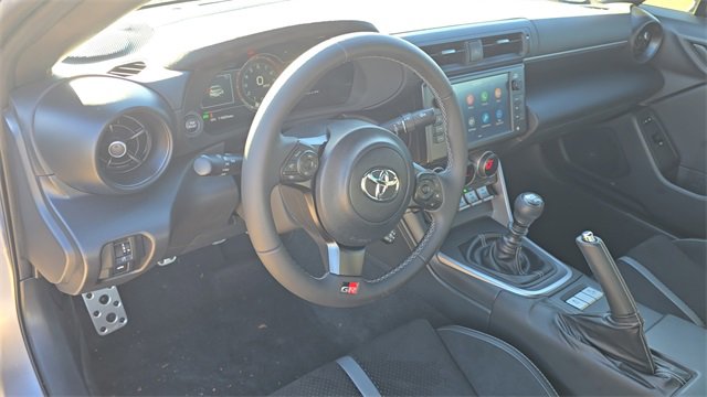 Used 2024 Toyota GR86 Premium image 13