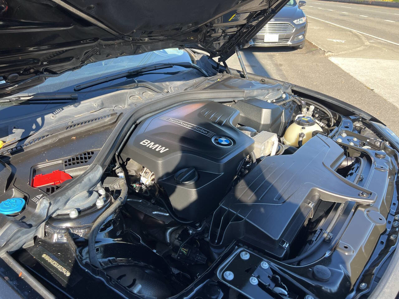 Used 2018 BMW 320i Sedan image 13