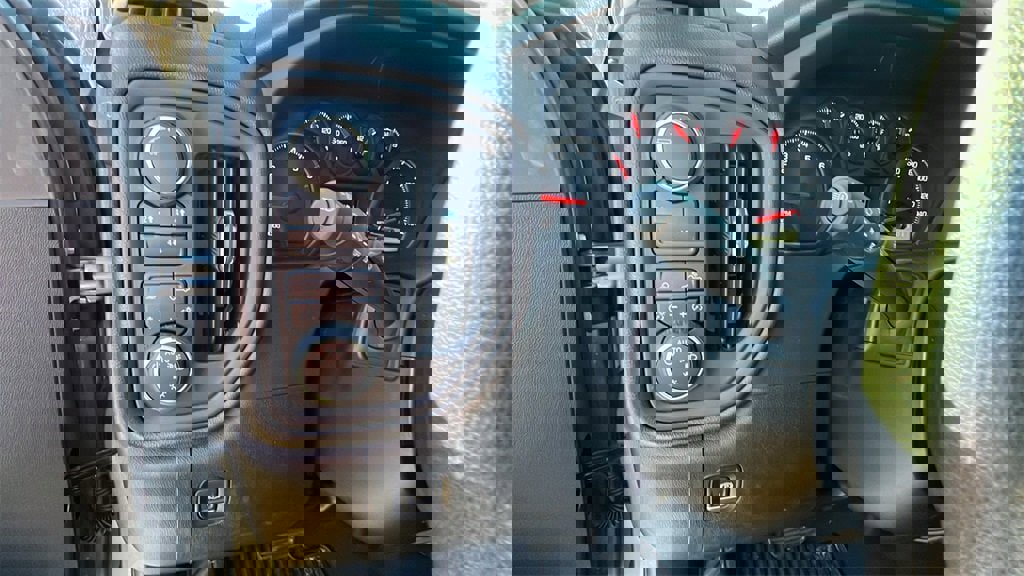 Certified 2024 Chevrolet Silverado 2500 Custom w/ Custom Convenience Package image 22