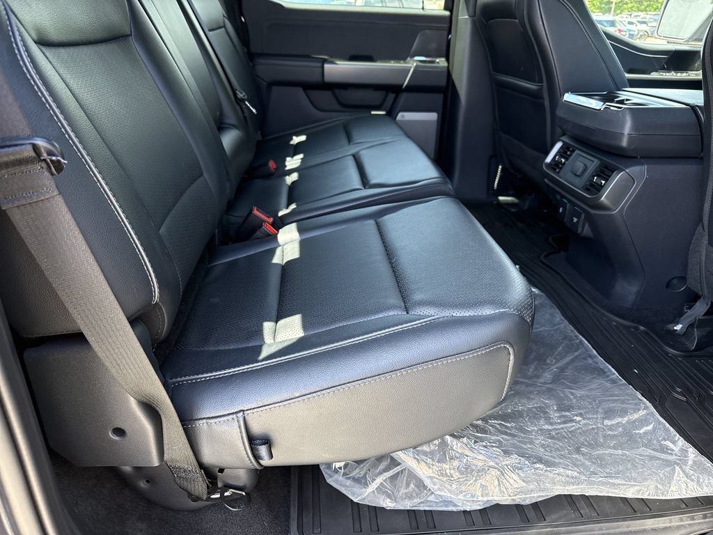 Used 2025 Ford F150 Lariat w/ Equipment Group 501A Mid AWD/4WD image 15