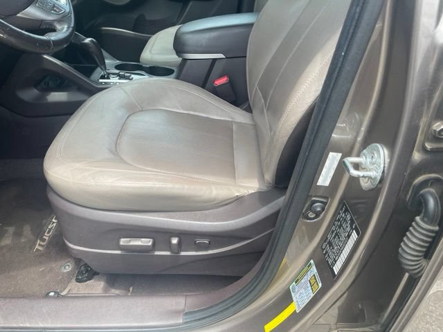 Used 2010 Hyundai Tucson Limited AWD/4WD image 19