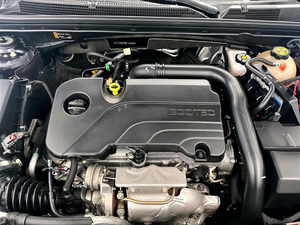 Used 2022 Chevrolet Malibu LS w/ Driver Confidence Package II image 32