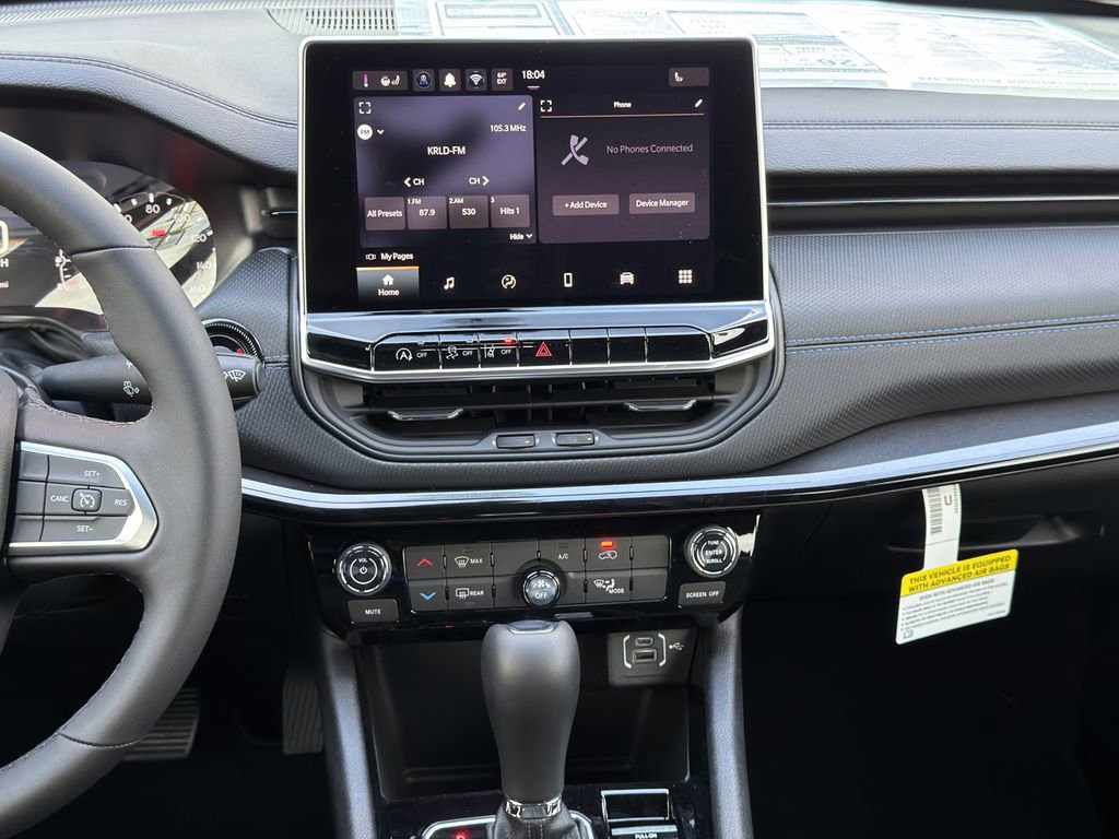 New 2026 Jeep Compass Latitude image 13