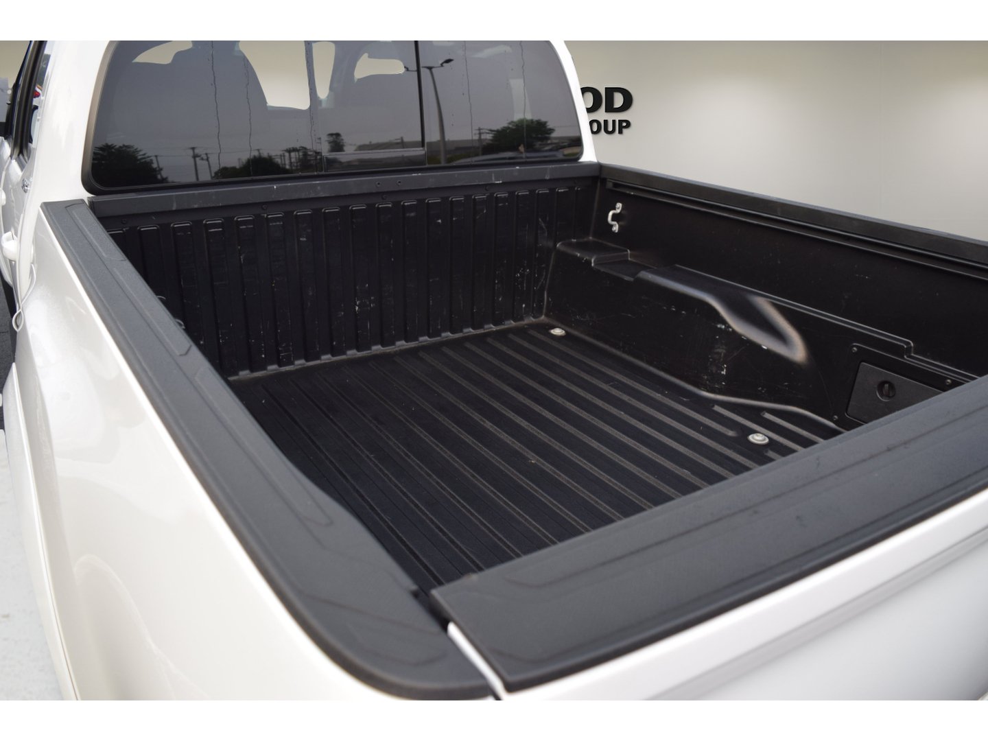 Used 2023 Toyota Tacoma SR5 AWD/4WD image 7