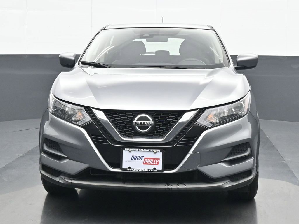 Used 2022 Nissan Rogue Sport S image 1