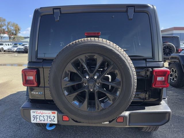 Used 2023 Jeep Wrangler Unlimited Sahara w/ Cold Weather Group image 6