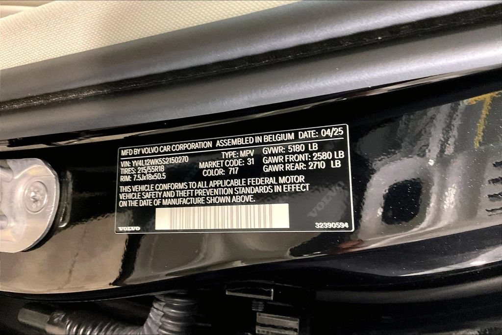 Certified 2025 Volvo V60 B5 Cross Country Plus AWD/4WD image 20