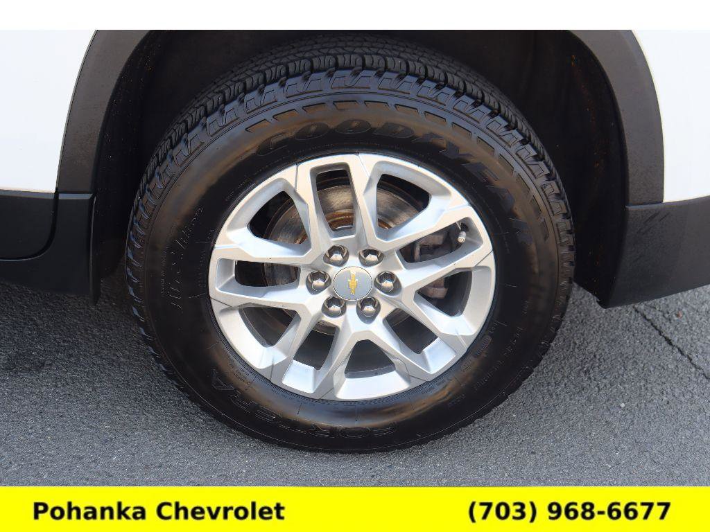 Used 2021 Chevrolet Traverse LT image 32