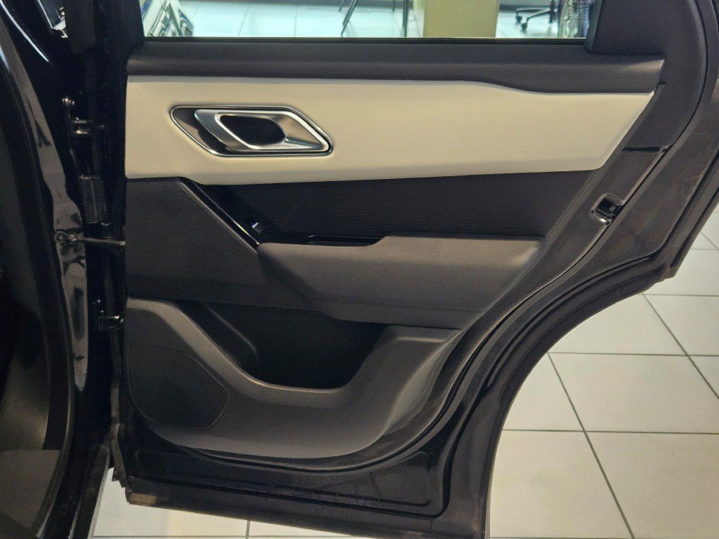 Used 2024 Land Rover Range Rover Velar Dynamic SE AWD/4WD image 8