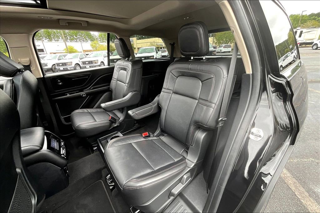 Certified 2023 Lincoln Aviator Reserve w/ Equipment Group 201A image 26