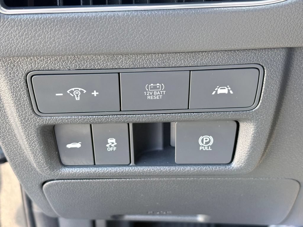Used 2023 Hyundai Sonata Limited FWD image 25