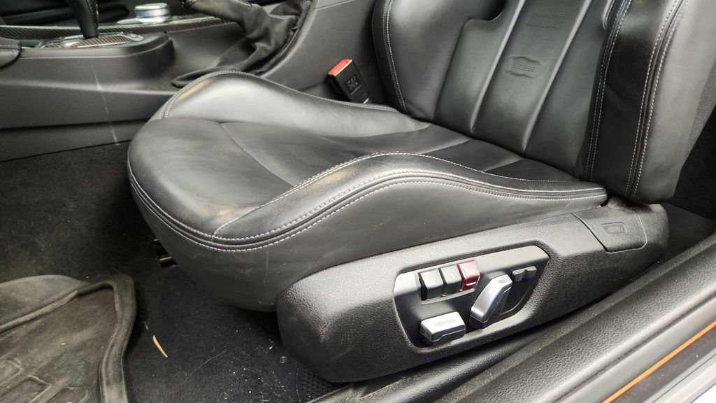 Used 2020 BMW M4 Coupe w/ Competition Package RWD image 30