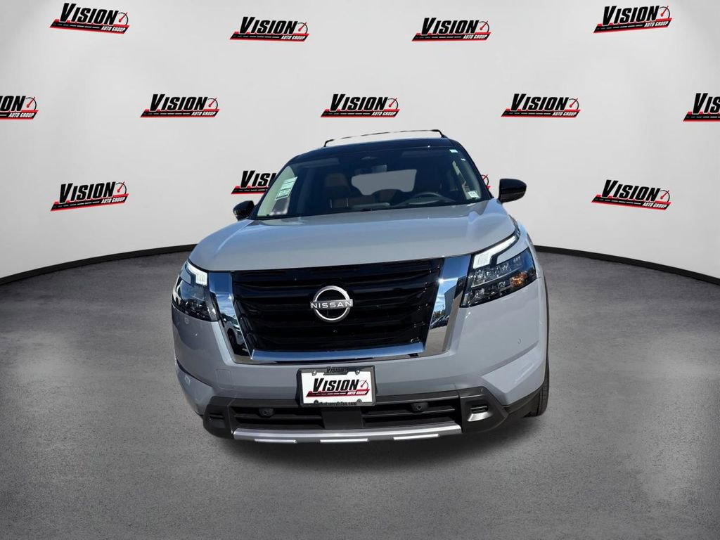New 2025 Nissan Pathfinder Platinum w/ Cargo Package video 2