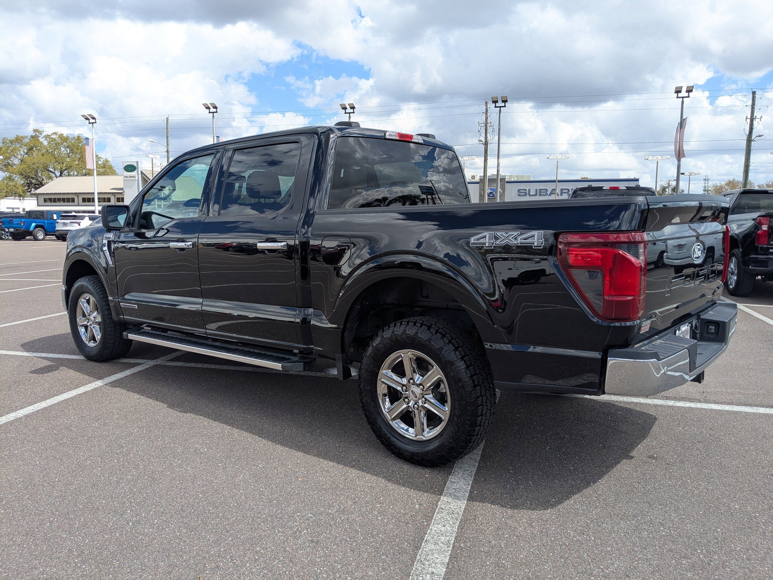 Used 2024 Ford F150 XLT w/ Mobile Office Package image 6