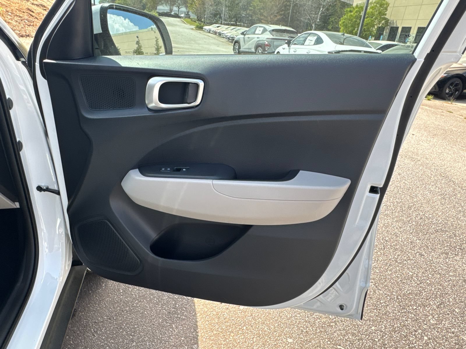 New 2026 Hyundai Venue SEL FWD image 15