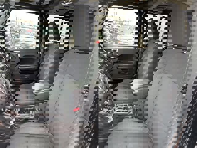 Used 2020 Jeep Wrangler Unlimited Sport S image 3