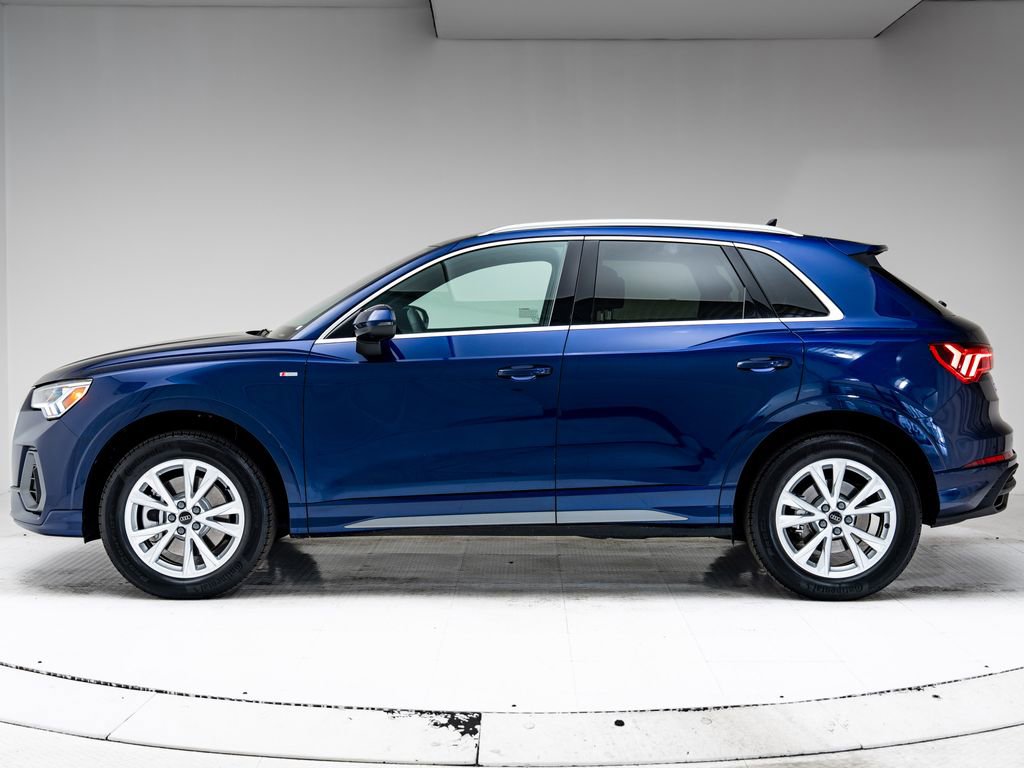 Certified 2025 Audi Q3 2.0T Premium Plus w/ Premium Plus Package image 2