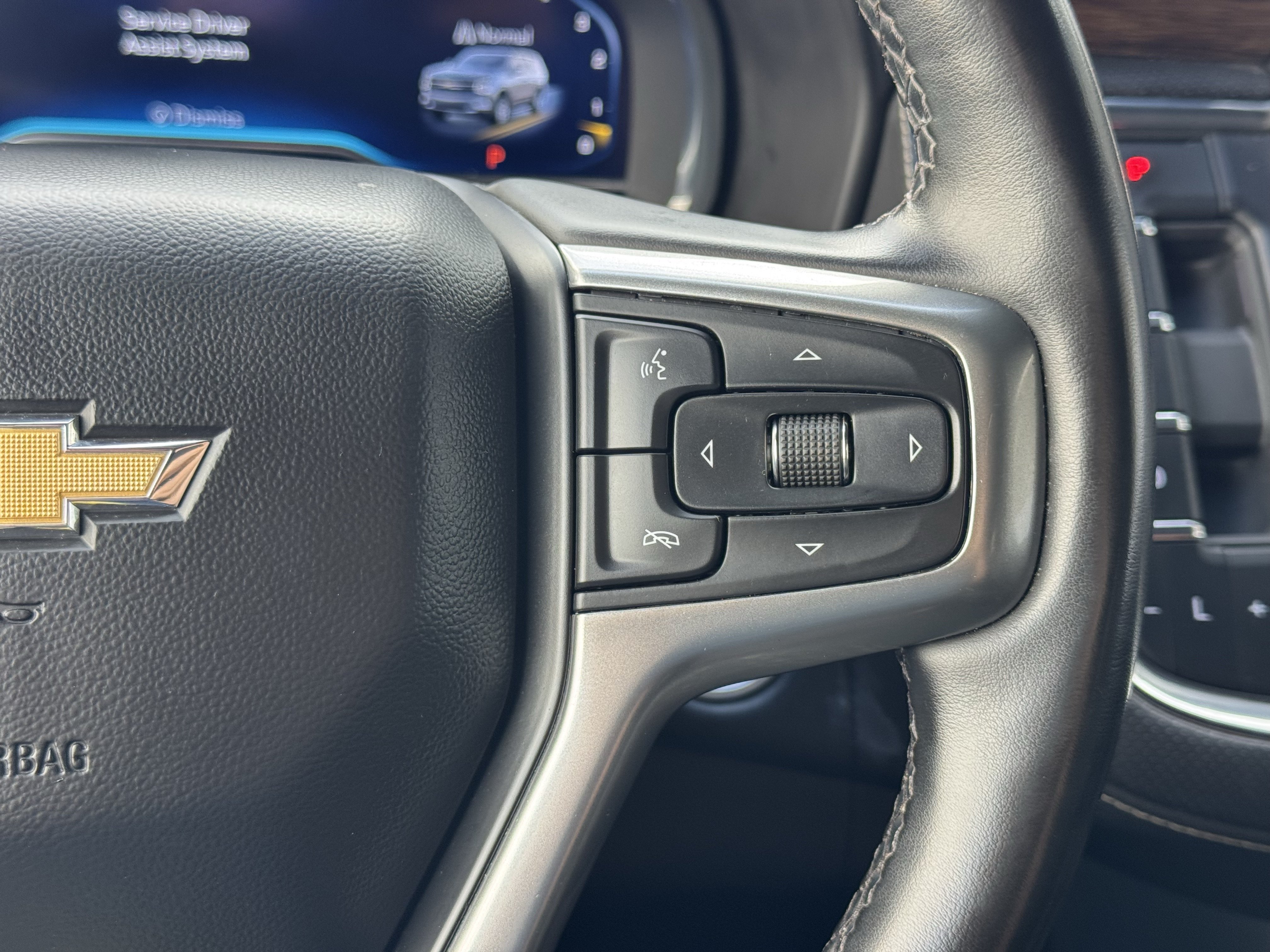 Certified 2023 Chevrolet Suburban Premier RWD image 33