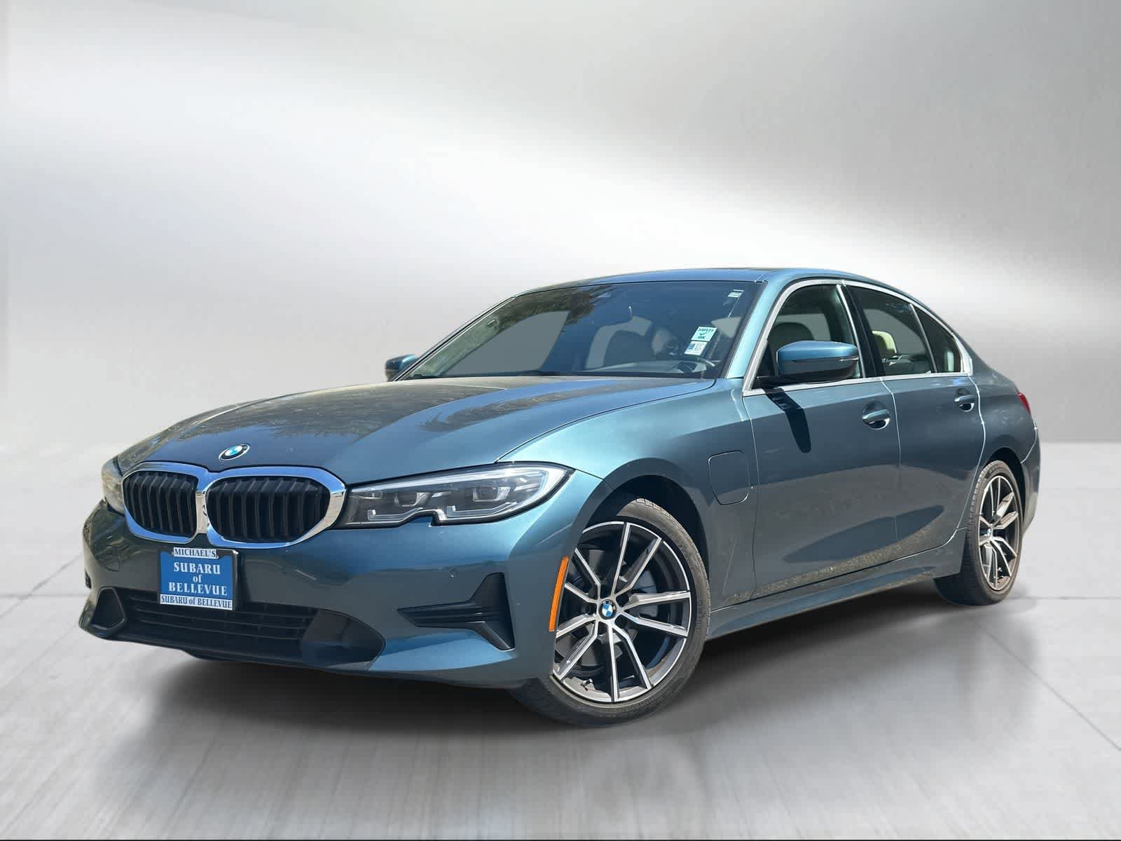 Used 2021 BMW 330e w/ Convenience Package RWD image 1