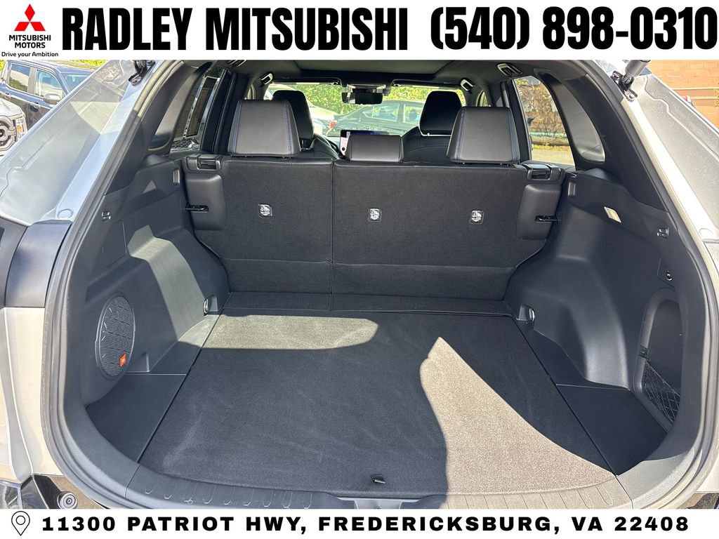 Used 2025 Toyota RAV4 XSE w/ Advanced Technology Package AWD/4WD image 15