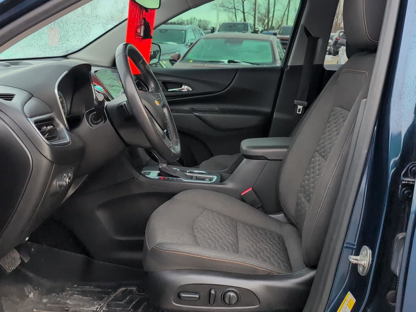 Used 2020 Chevrolet Equinox LT image 20