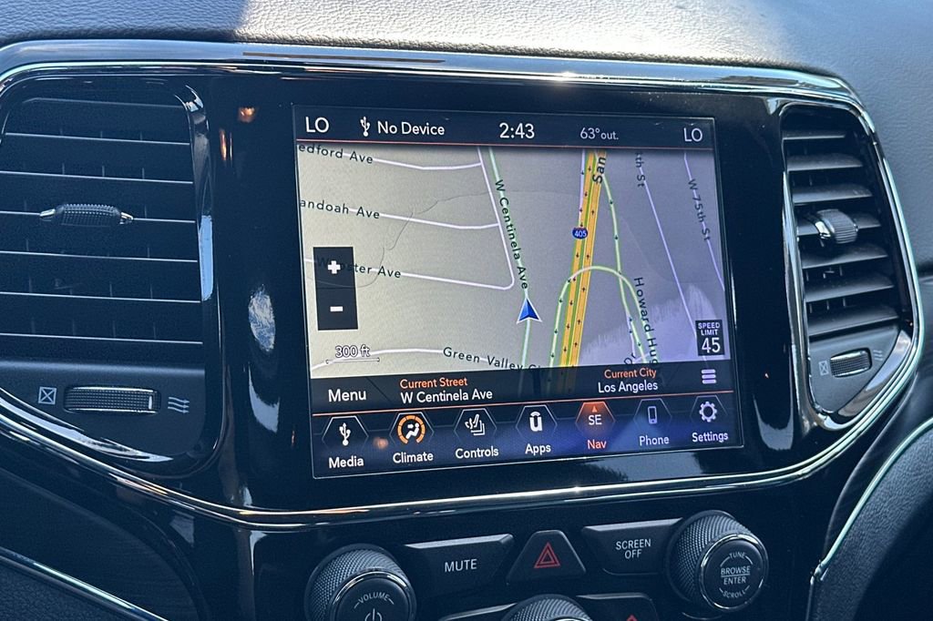 Used 2019 Jeep Grand Cherokee Limited RWD image 22