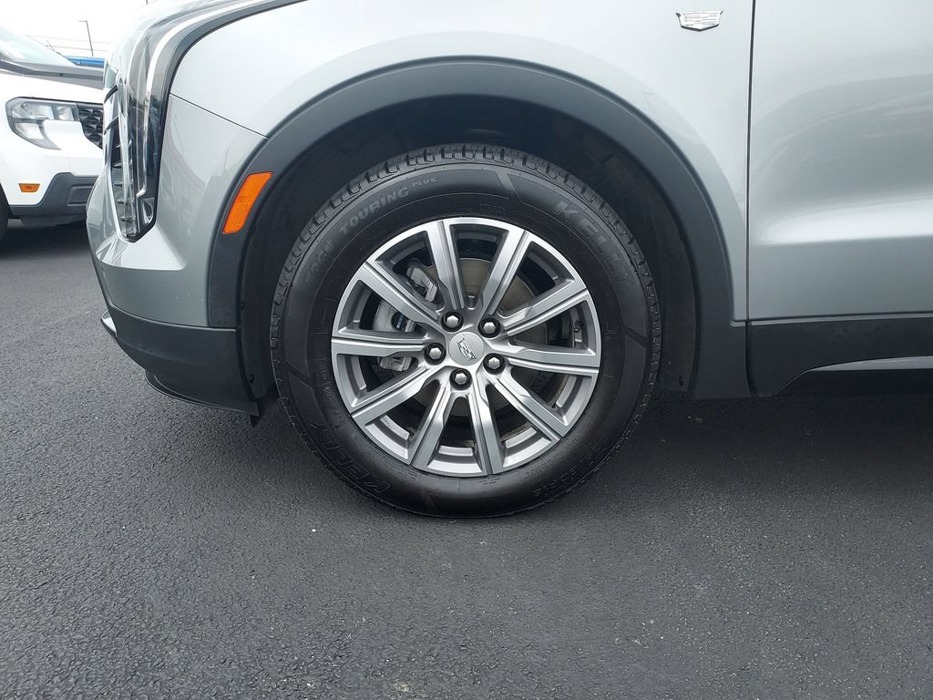 Used 2023 Cadillac XT4 Sport w/ Cold Weather Package AWD/4WD image 10