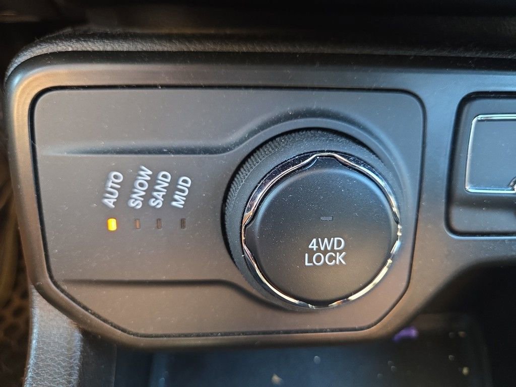 Used 2023 Jeep Renegade Altitude image 18