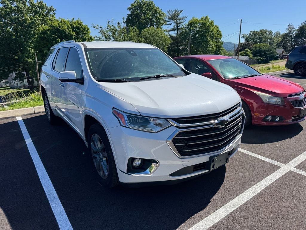 Used 2018 Chevrolet Traverse Premier w/ Driver Confidence II Package FWD image 8
