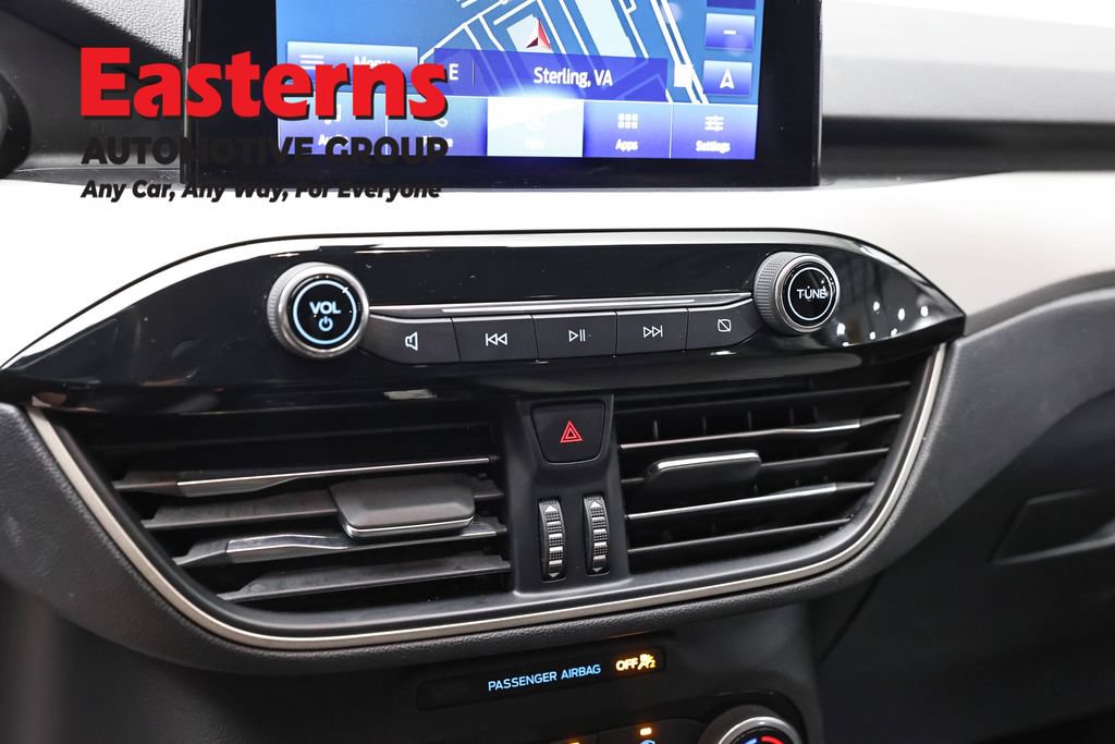 Used 2022 Ford Escape SE FWD image 20
