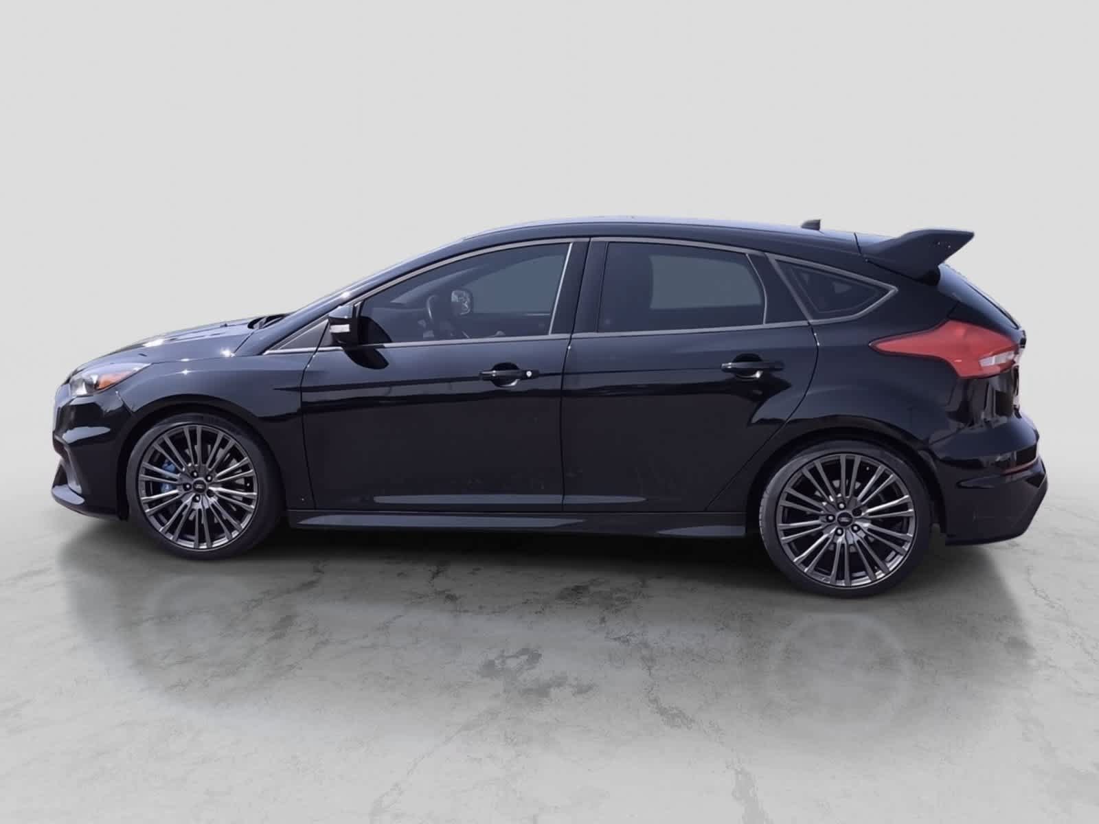 Used 2017 Ford Focus RS AWD/4WD image 5