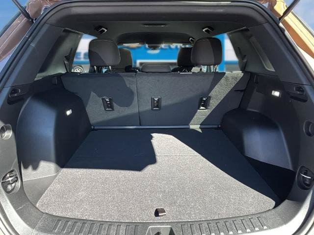 New 2027 Chevrolet Equinox LT w/ Safety and Technology Package AWD/4WD image 31