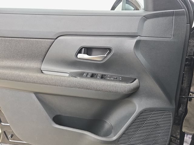 Used 2026 Nissan Kicks SV FWD image 26