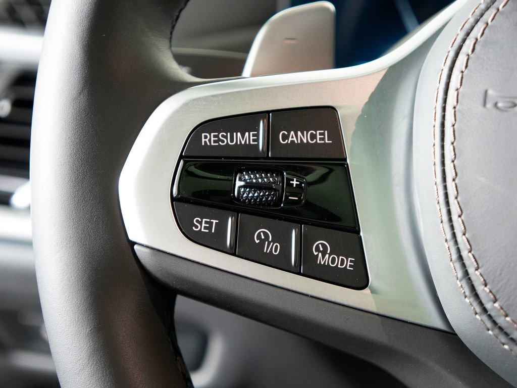 Used 2025 BMW X6 xDrive40i w/ Premium Package image 25