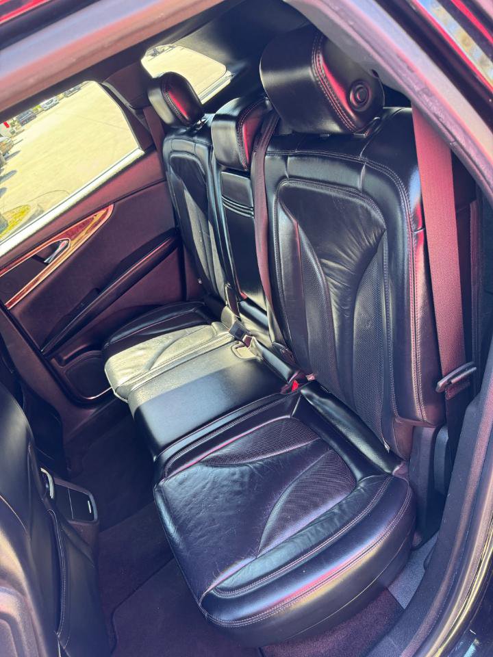 Used 2019 Lincoln Nautilus Select image 19