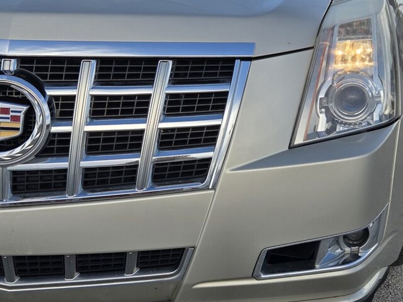 Used 2013 Cadillac CTS Premium image 10