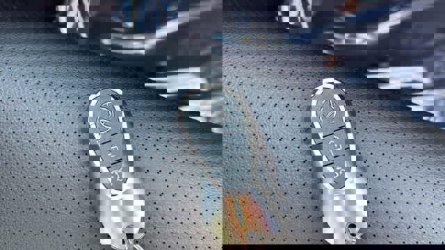 Certified 2025 Mercedes-Benz GLC 300 4MATIC image 38