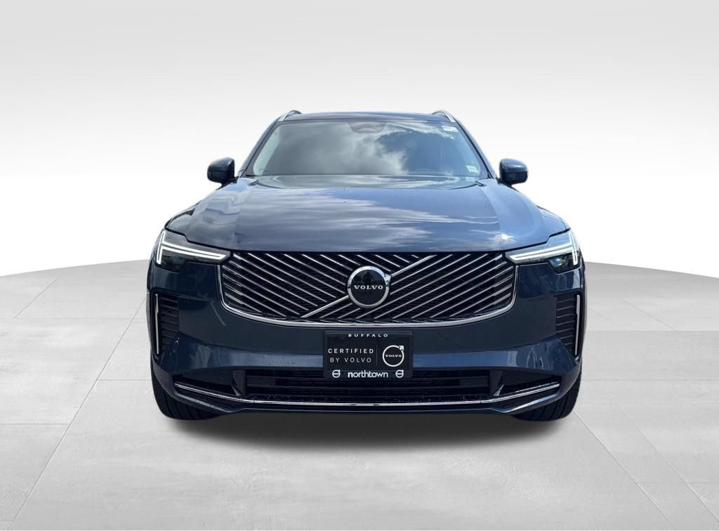 Certified 2026 Volvo XC90 B6 Core w/ Protection Package Premier AWD/4WD image 5