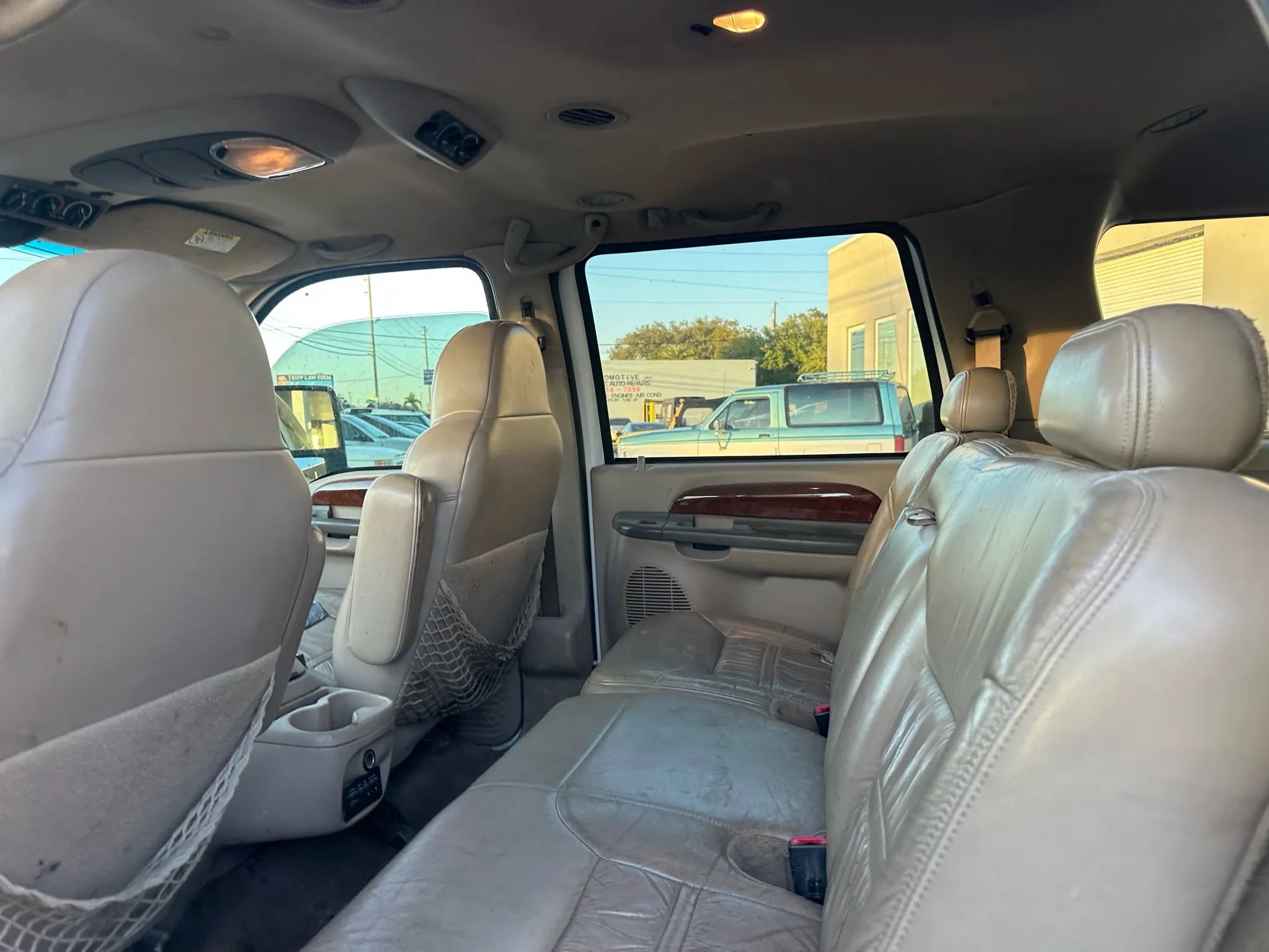 Used 2000 Ford Excursion Limited AWD/4WD image 9