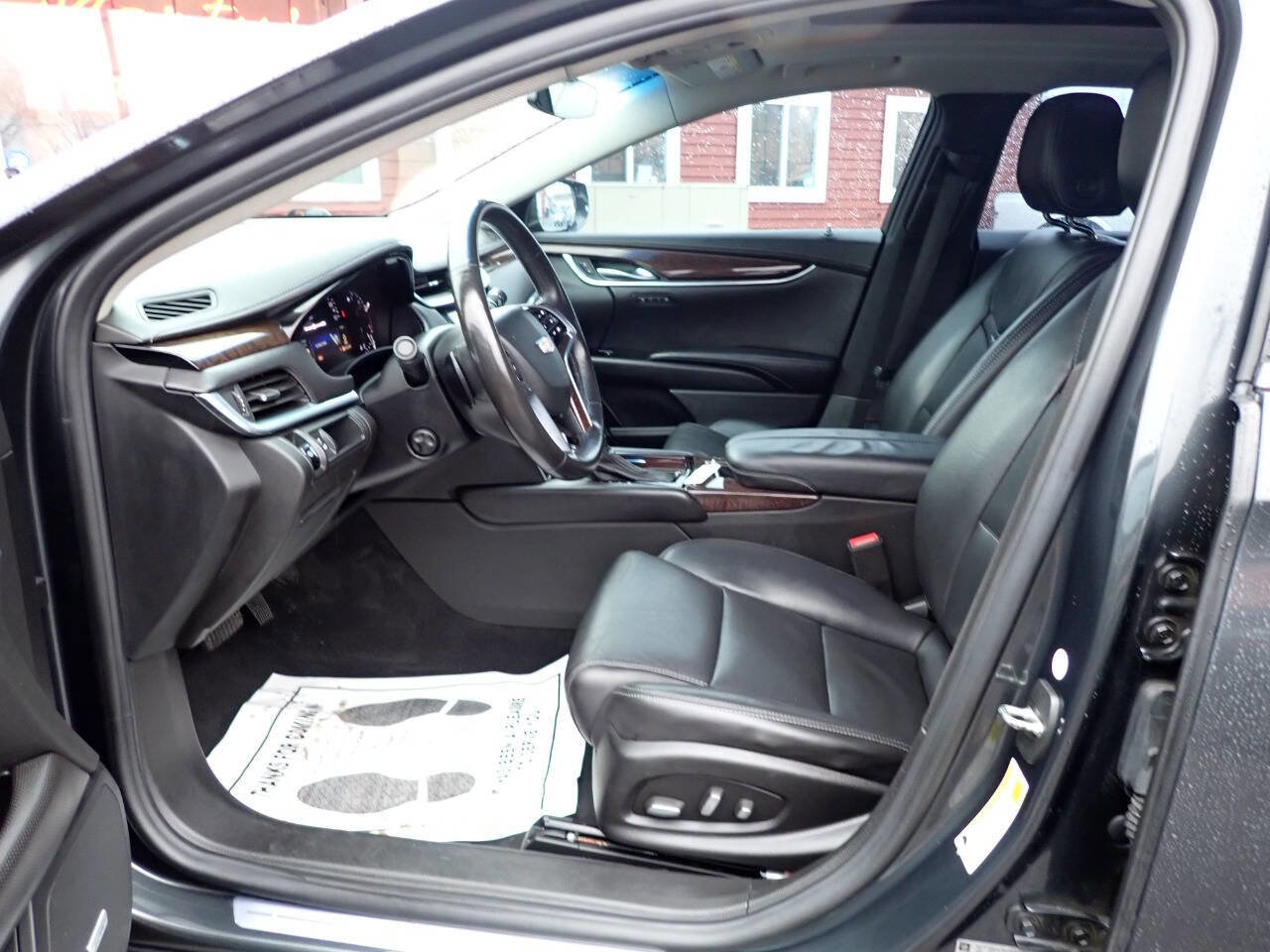 Used 2016 Cadillac XTS Luxury w/ Driver Awareness Package image 8