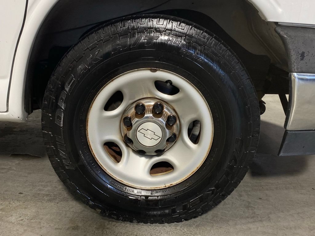 Used 2019 Chevrolet Express 3500 LT w/ LT Preferred Equipment Group RWD image 12