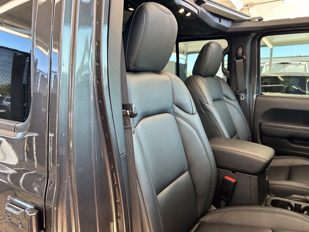 New 2026 Jeep Gladiator Sport AWD/4WD image 33