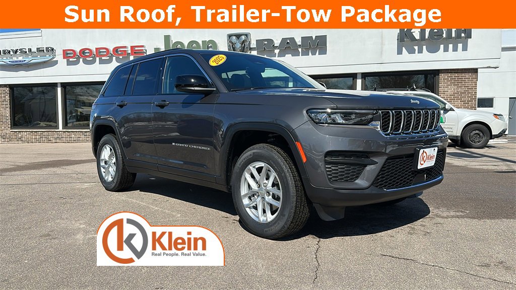 New 2025 Jeep Grand Cherokee Laredo X w/ Trailer Tow Package