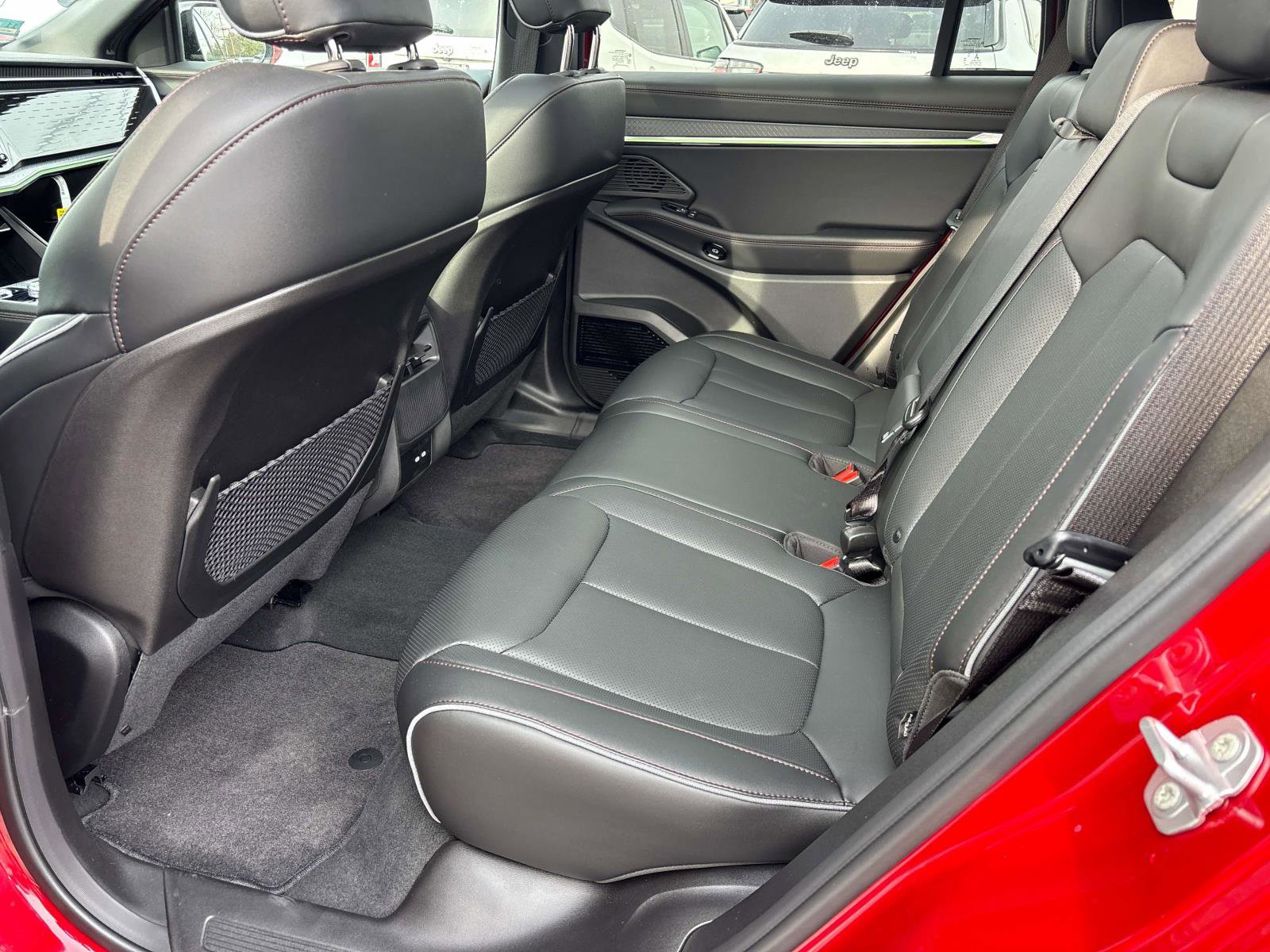 Used 2025 Jeep Wagoneer S Limited image 11