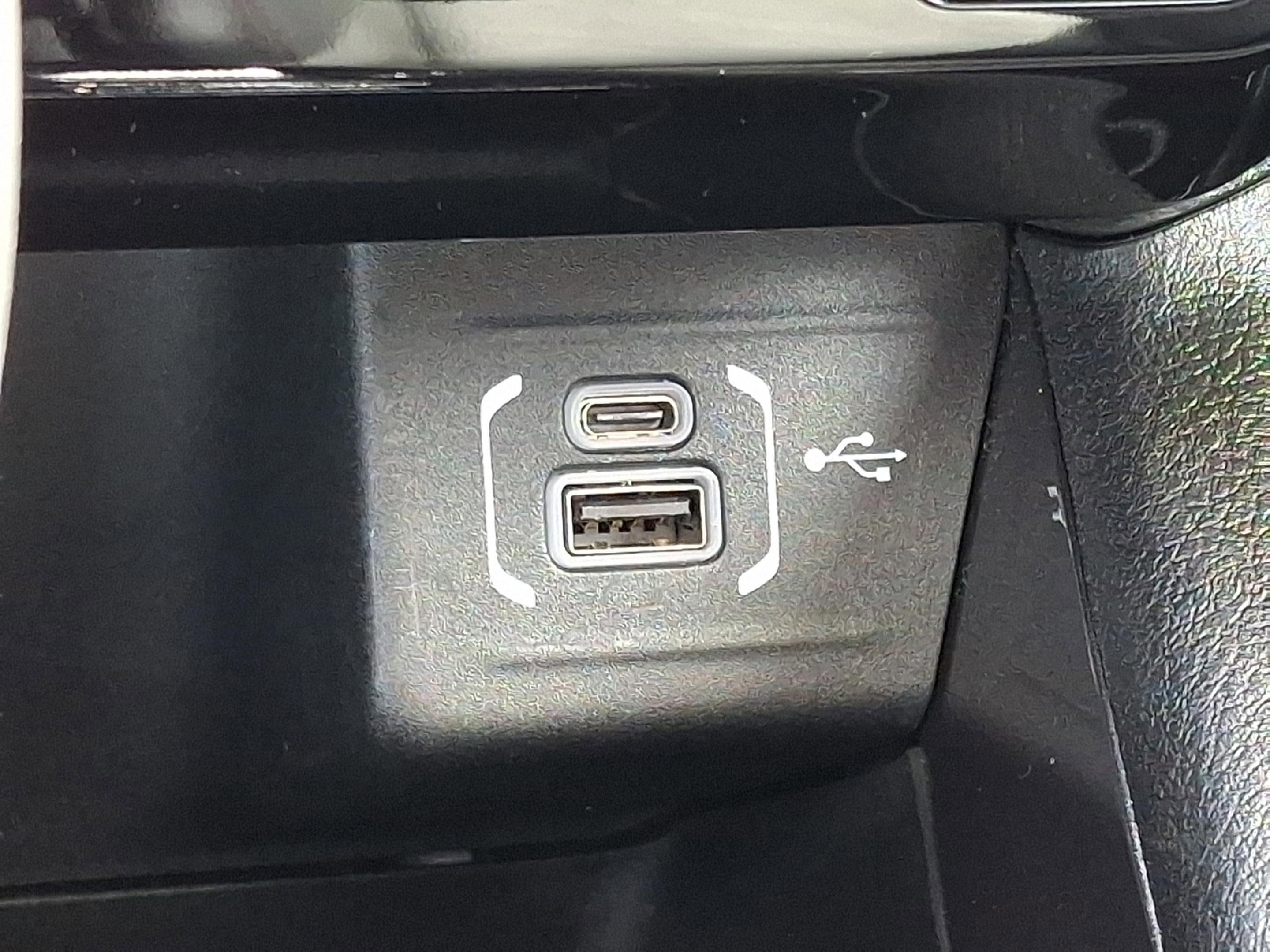 Certified 2023 Jeep Compass Latitude w/ Sun and Sound Group image 26